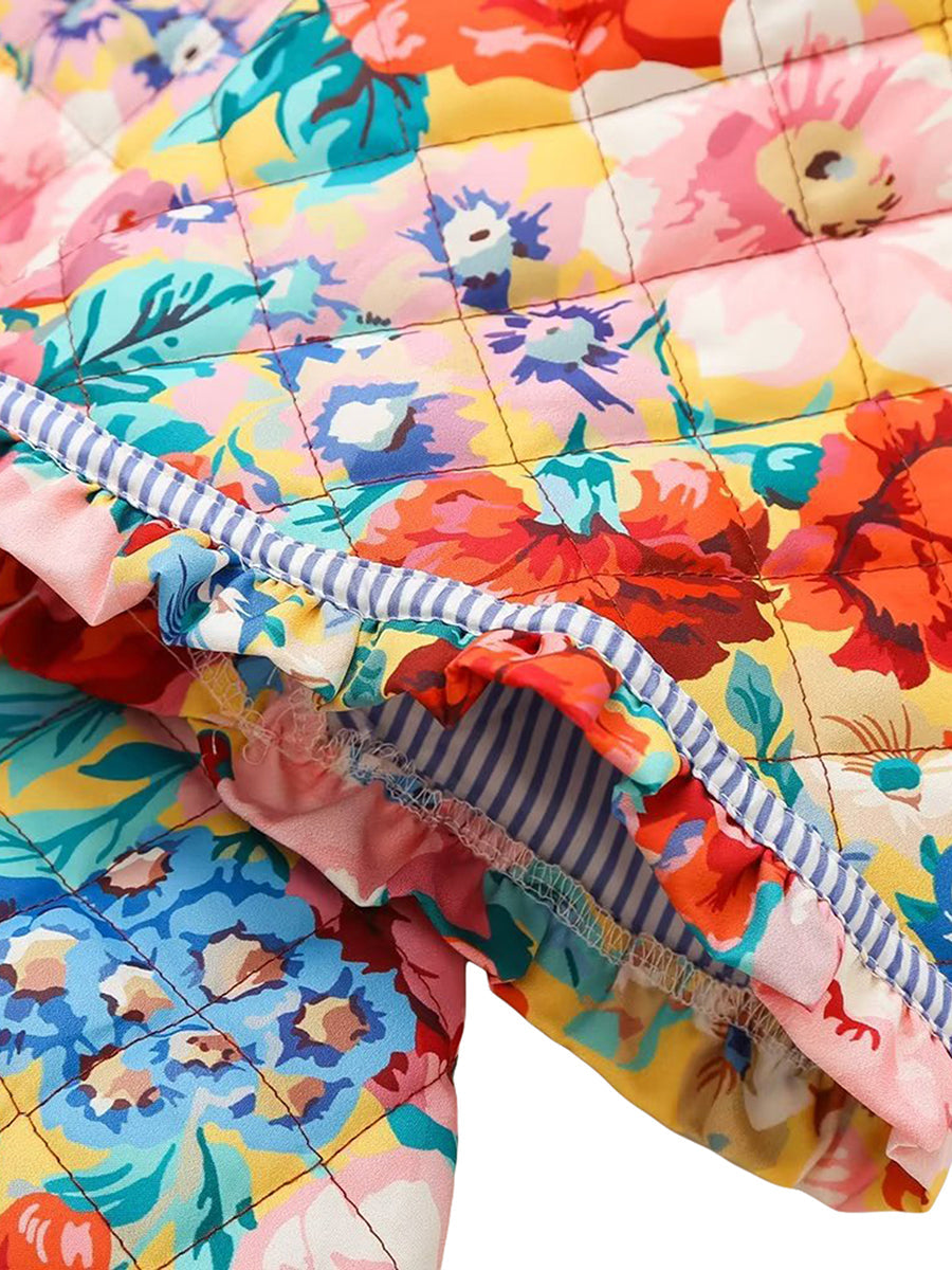 ColorCascade - Elegante chaqueta para la próxima primavera