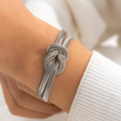 Pulsera Scarlette Sleek Knot