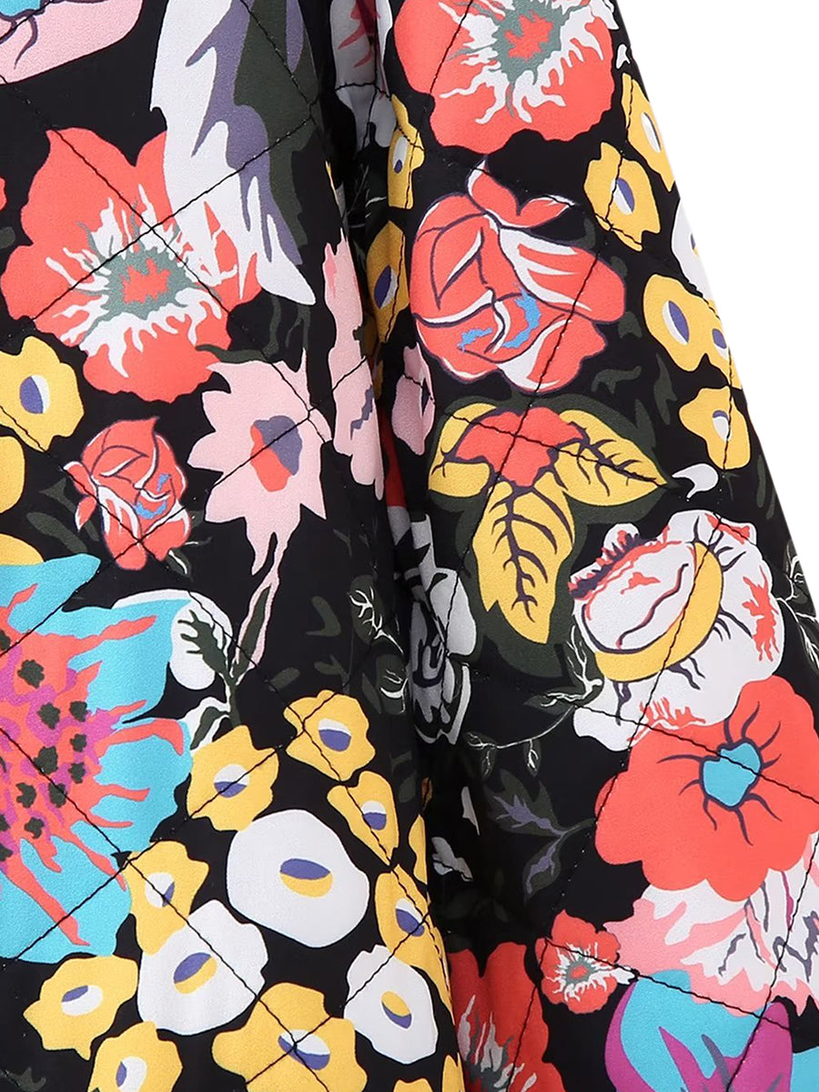 ColorCascade - Elegante chaqueta para la próxima primavera