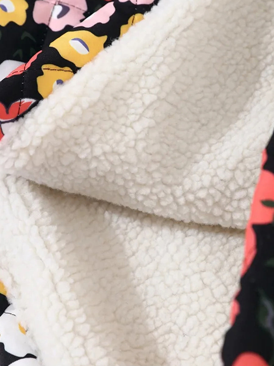 ColorCascade - Elegante chaqueta para la próxima primavera