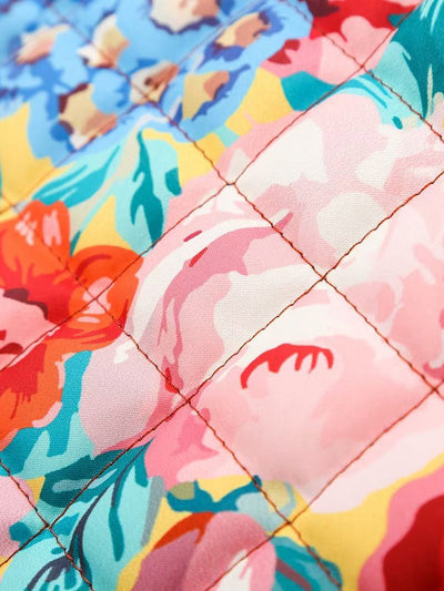 ColorCascade - Elegante chaqueta para la próxima primavera