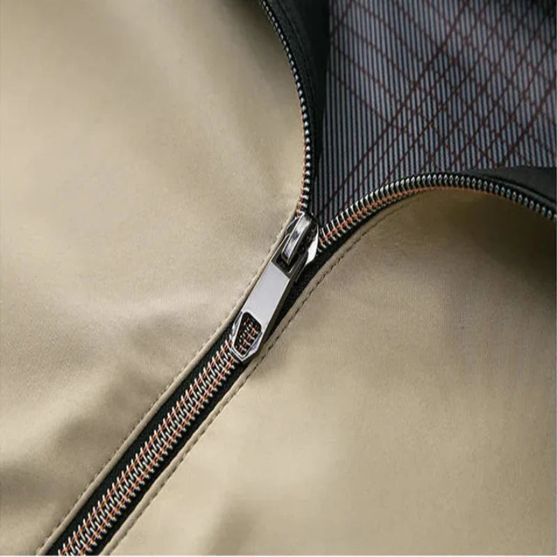 Chaqueta minimalista con cuello alto - Oliver