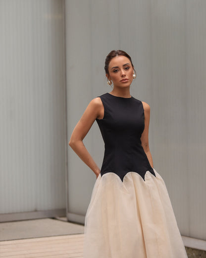 Vera - Vestido midi sin mangas con cremallera y fruncido