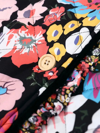 ColorCascade - Elegante chaqueta para la próxima primavera