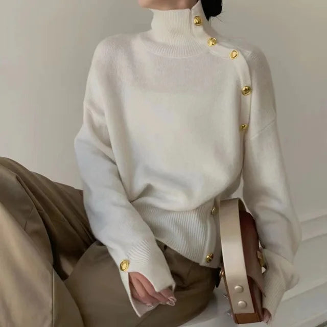 Joena - Jersey de cuello alto con detalle de botones asimétricos