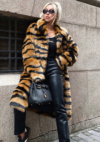 Abrigo largo de mujer efecto piel sintética con estampado animal - Brisa