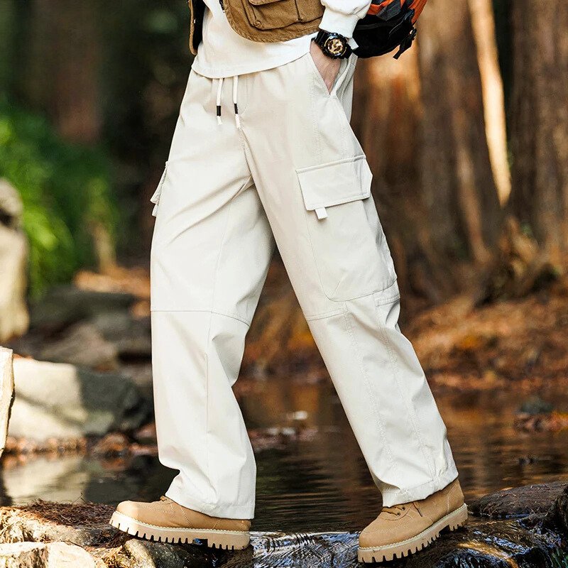 Pantalones de senderismo para hombre fabricados con material resistente e hidrófugo