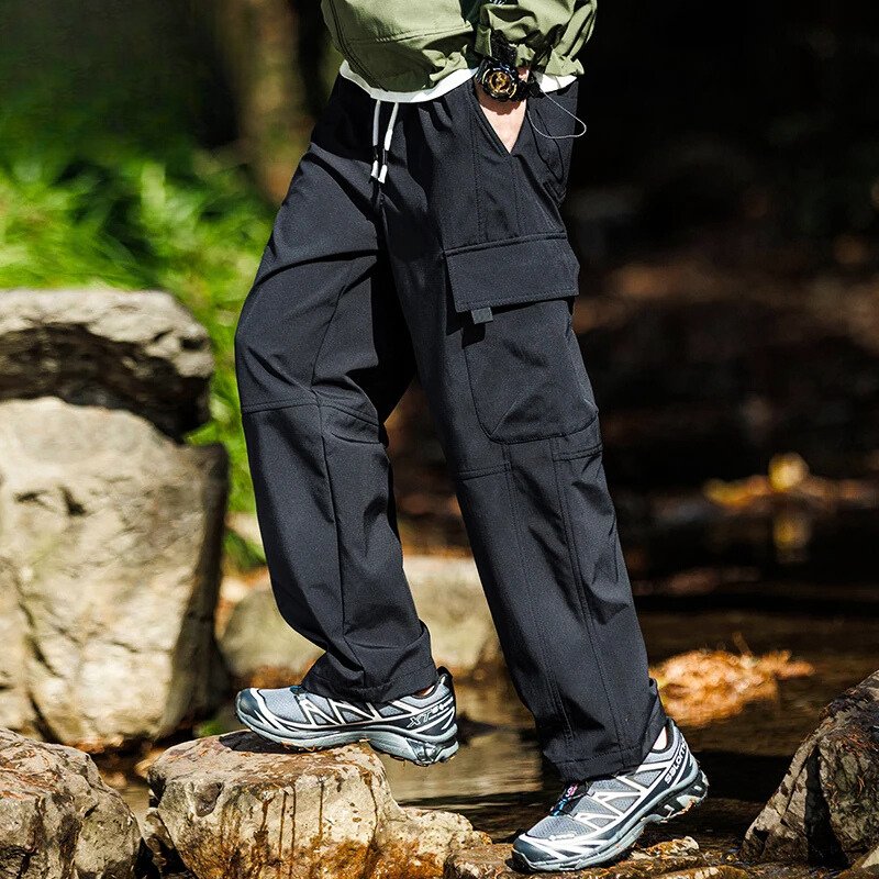 Pantalones de senderismo para hombre fabricados con material resistente e hidrófugo