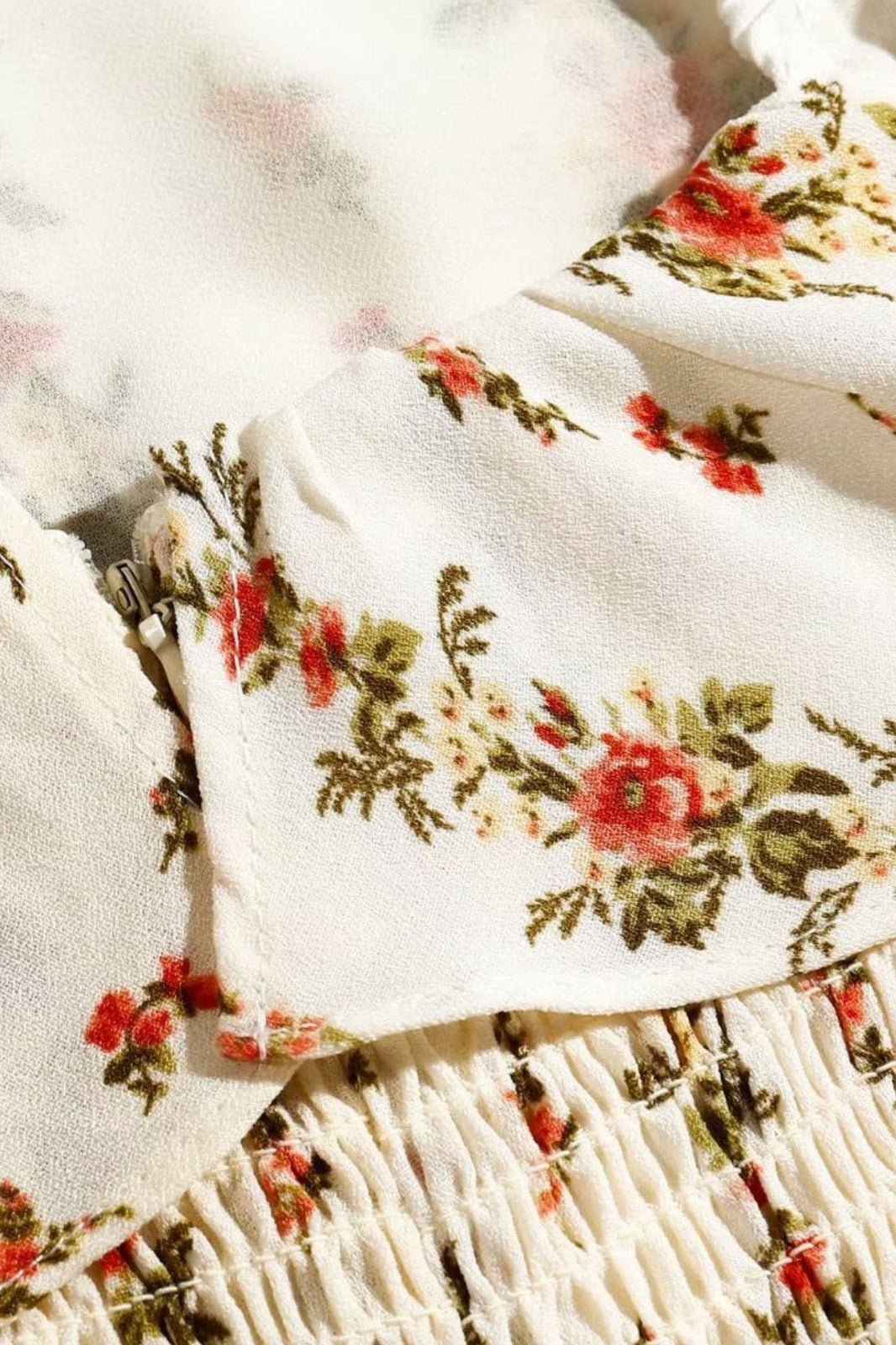 Leni - Vestido midi estampado con abertura y tirantes de volante