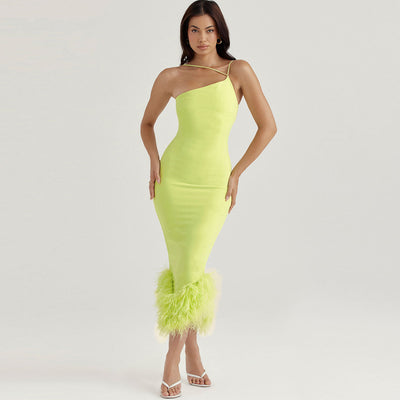 Angelina Vestido Halter Asimétrico Slim