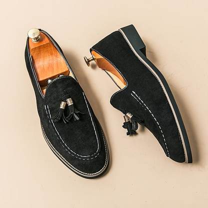 Zapato Mocasín de Gamuza con Borlas Elegante Bellagio