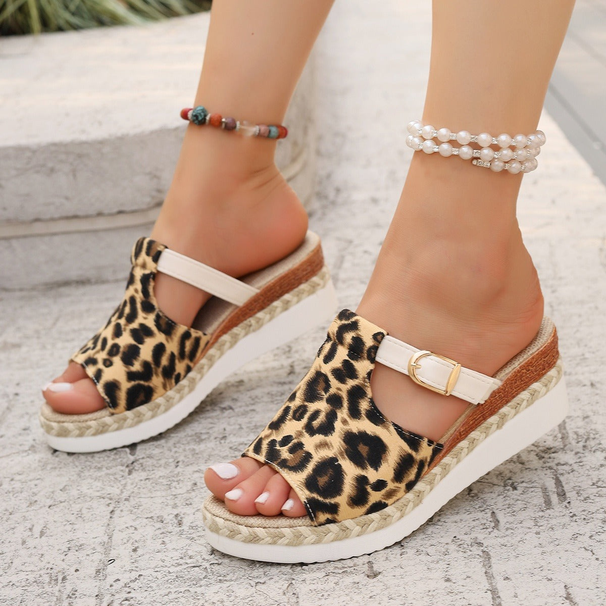 Sandalias cuña mujer estampado leopardo con hebilla - Selene