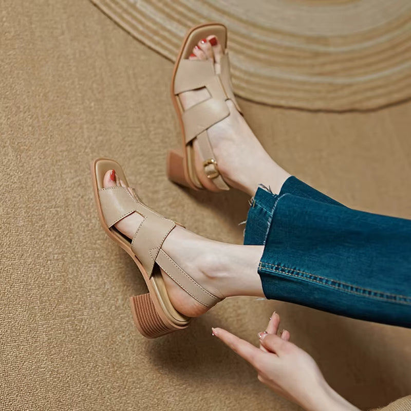 Sandalias mujer cuero sintético diseño calado estilo tacón medio - Lucía