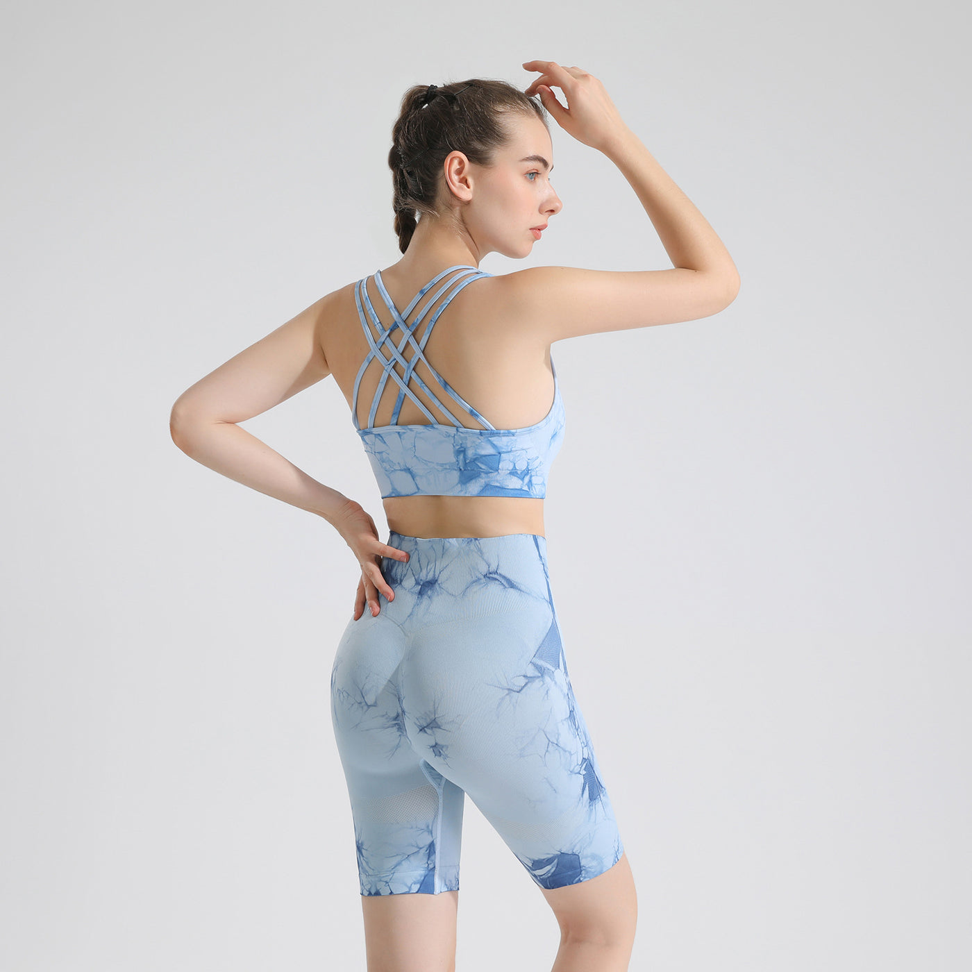 EleganceFit Conjunto Deportivo de Estilo Dinámico