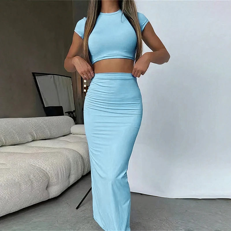 Conjunto mujer dos piezas top corto y falda larga azul claro - Celeste