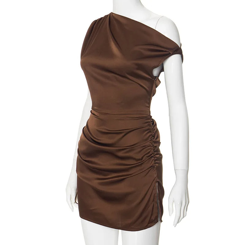 Marbella - Minivestido bodycon asimétrico con fruncidos