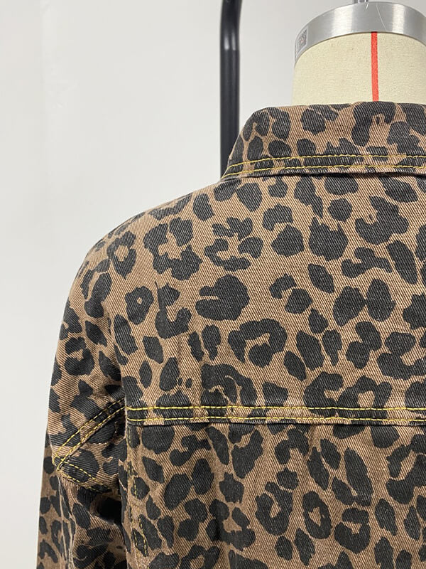 Kloe - Chaqueta vaquera de manga larga con estampado de leopardo