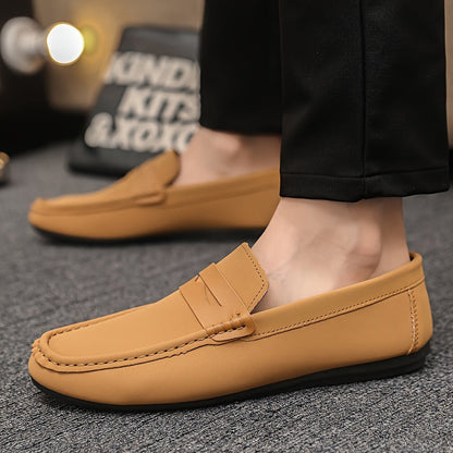 Elegantes mocasines de hombre en varios colores