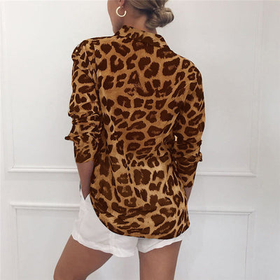 Kassie - Elegante blusa de manga larga con estampado de leopardo y cuello vuelto