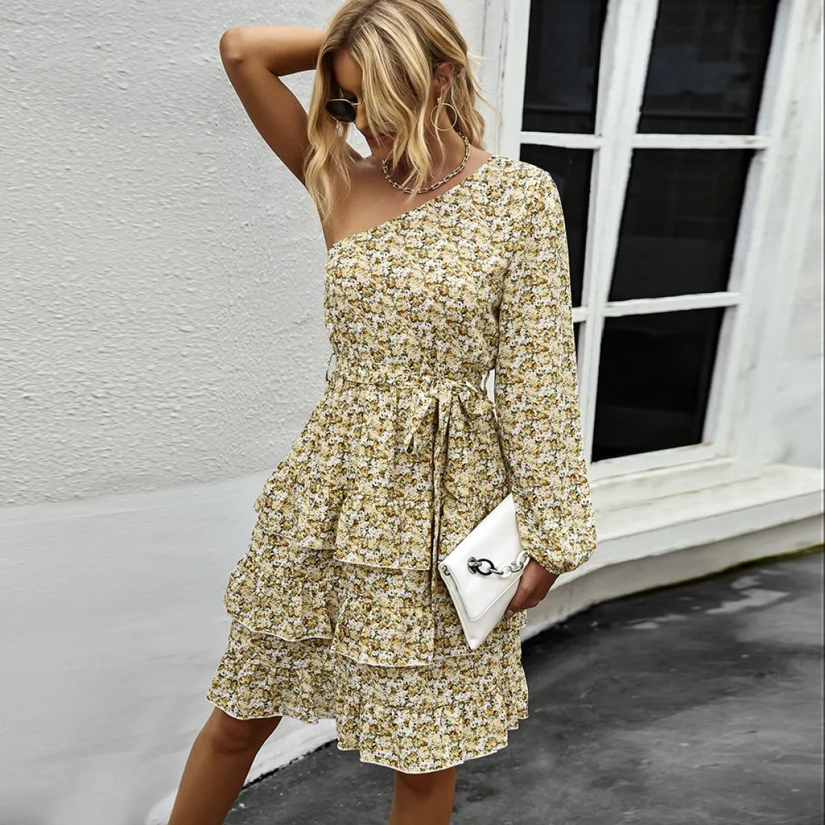 Vestido floral para mujer de manga larga con volante estilo asimétrico - Emilia
