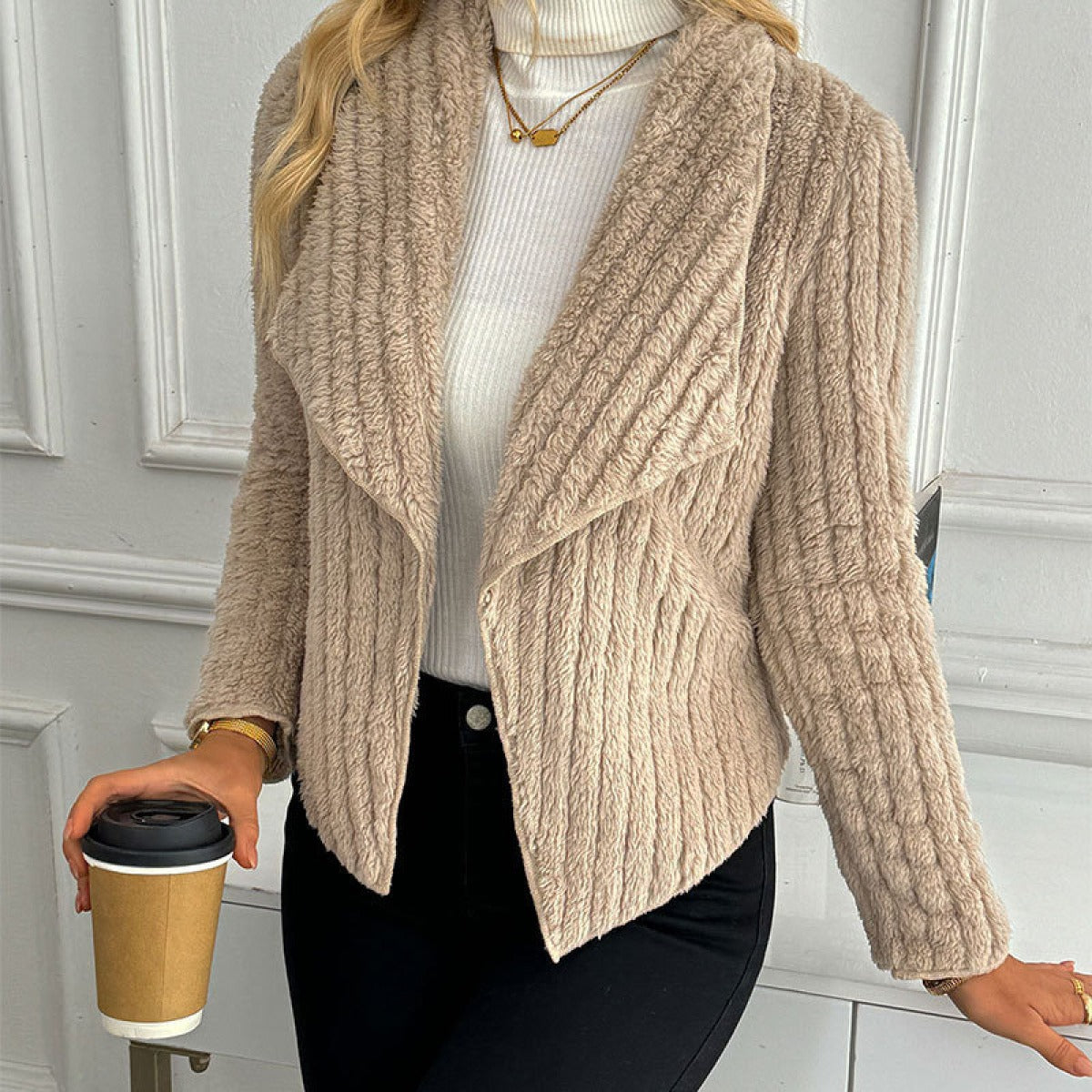 Chaqueta abierta de pelo sintético - Valmara