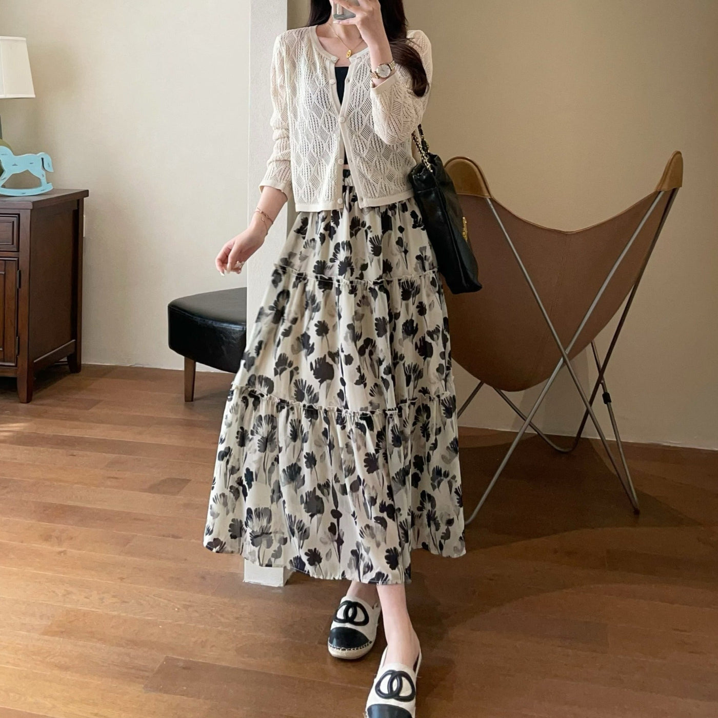 Falda larga de mujer con estampado floral monocromático y corte fluido - Mireille