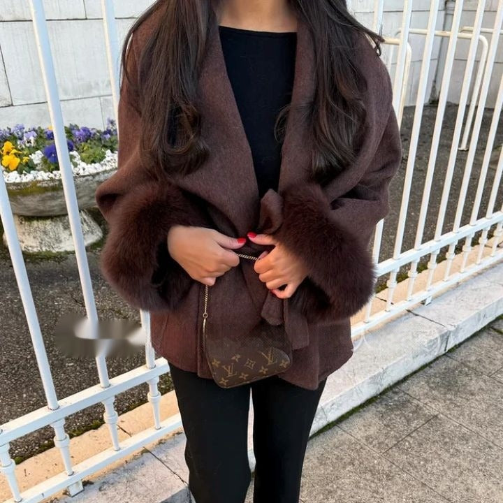 Abrigo mujer lana manga amplia con puños peluche - Carmela