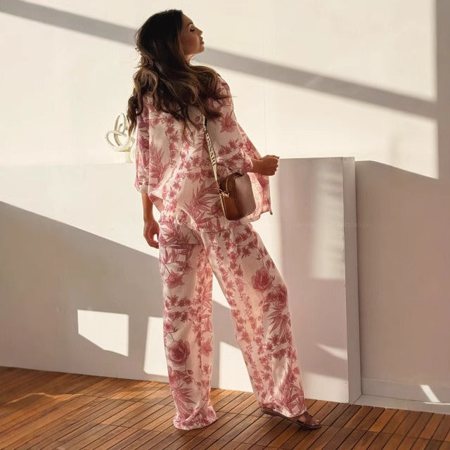 Conjunto de mujer con pantalón recto y camisa estampada floral - Fabienne