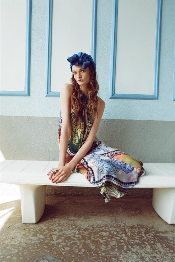 Jena - Vestido midi de seda estampada con cuello halter