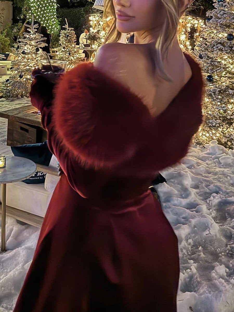 Samira - Vestido diamante de terciopelo con cuello de piel desmontable y guantes