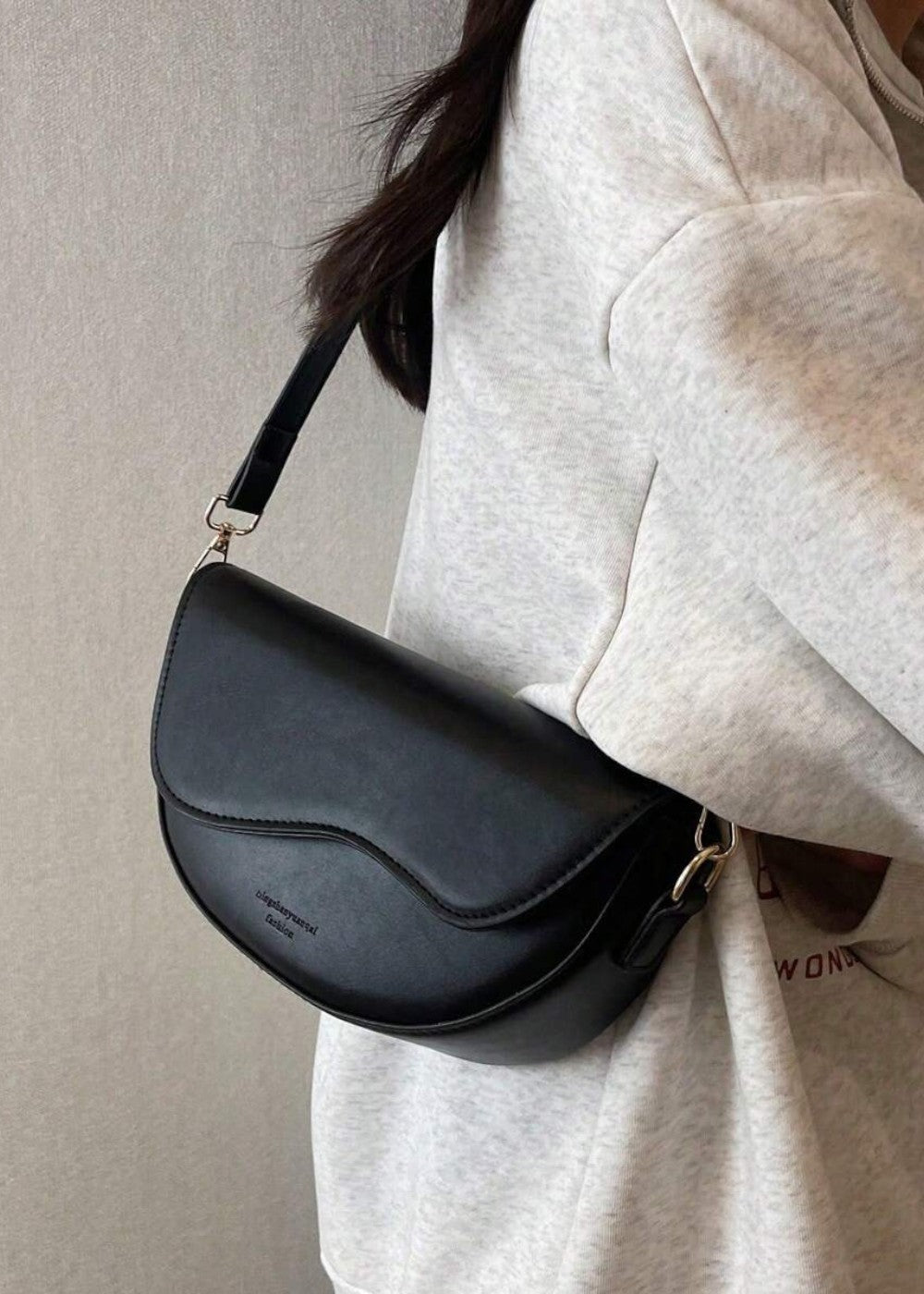 Bolso mujer media luna estilo minimalista - Malibú