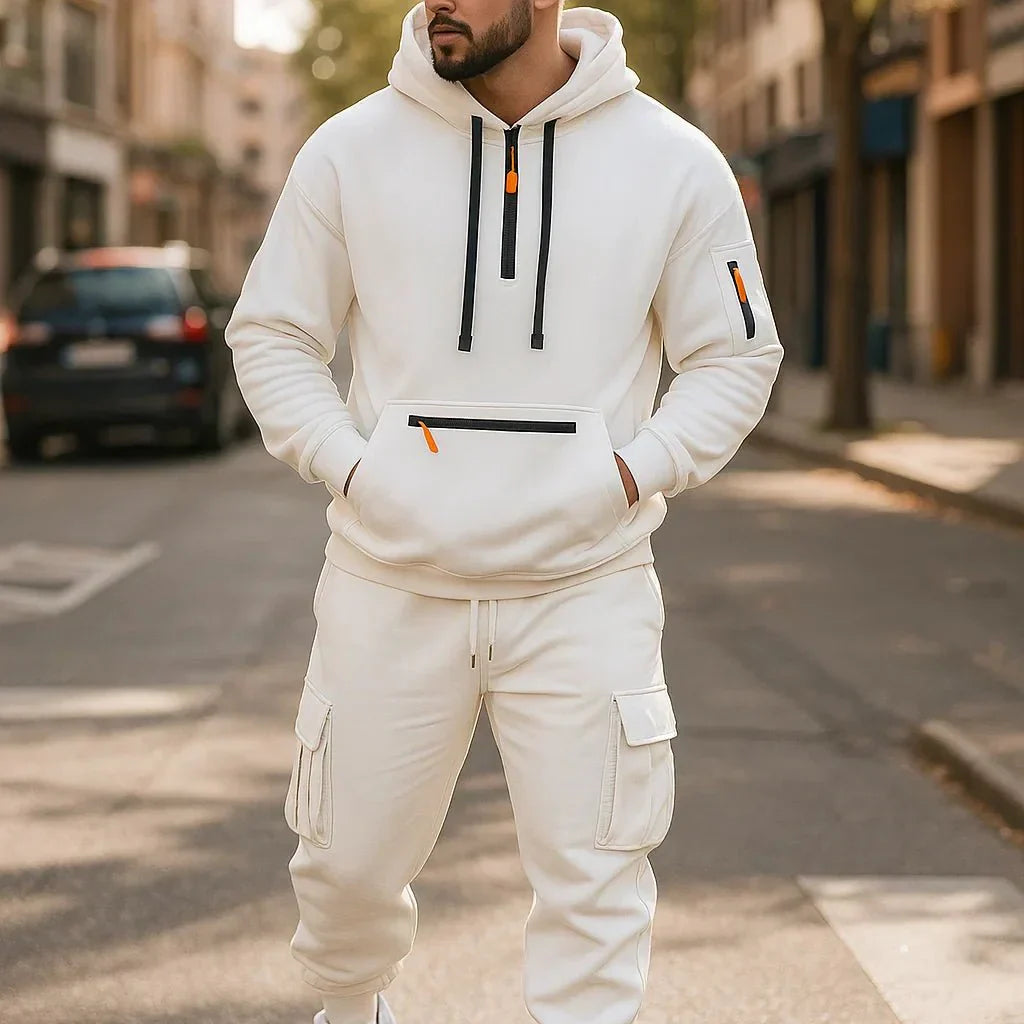 Conjunto para hombre con sudadera y pantalón cargo - Keiran