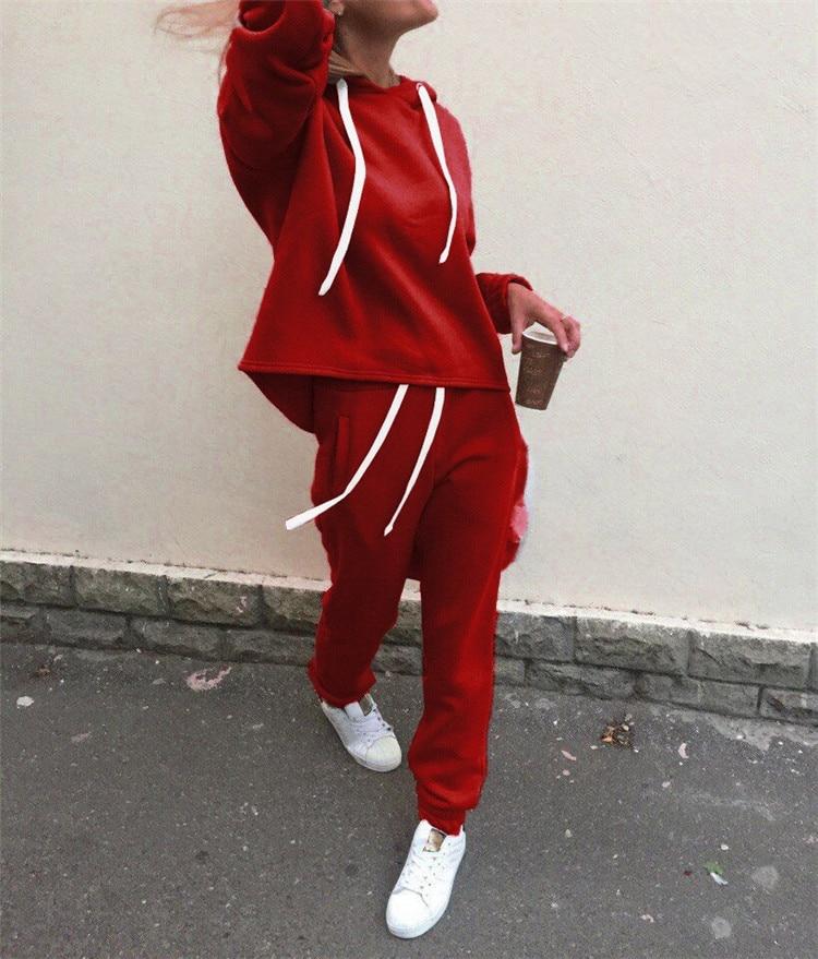 Cora - Set de Sudadera y Pantalón