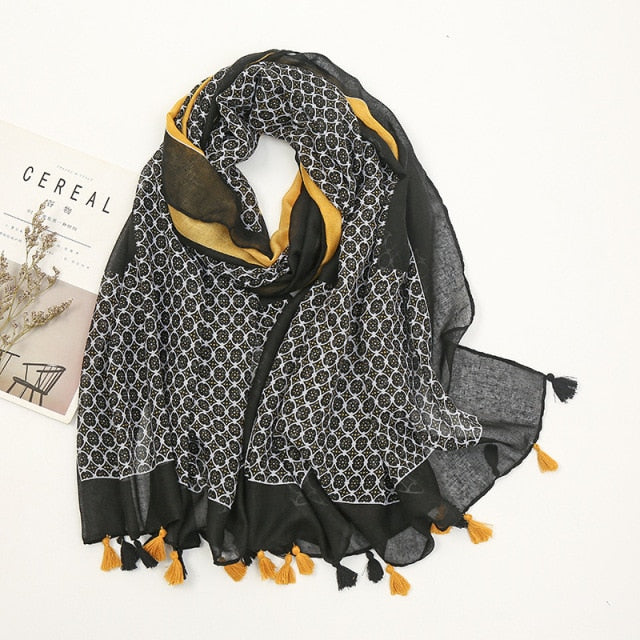 Pañuelo de pashmina con borlas florales