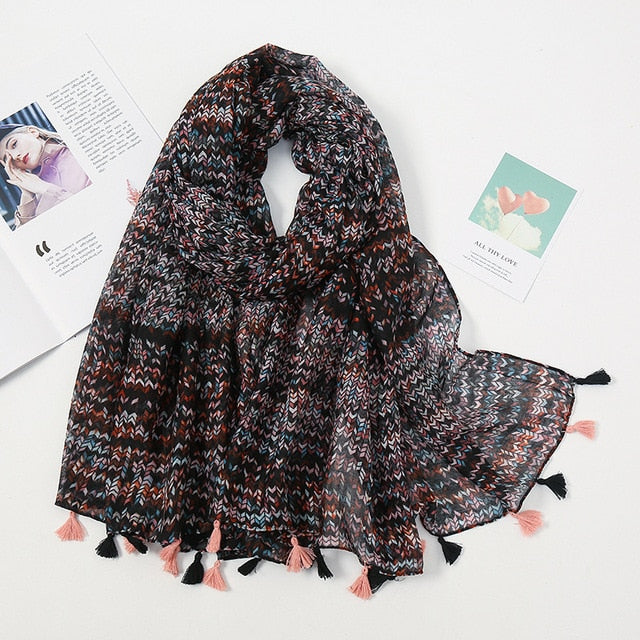 Pañuelo de pashmina con borlas florales