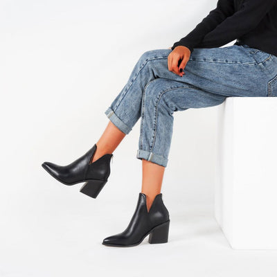 Amelia - Botines retro de piel sintética con puntera de muesca y tacón grueso