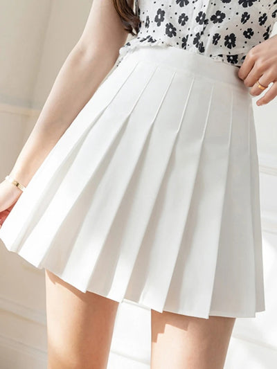 Minifalda de talle alto moderna y versátil ideal para looks informales y a la última